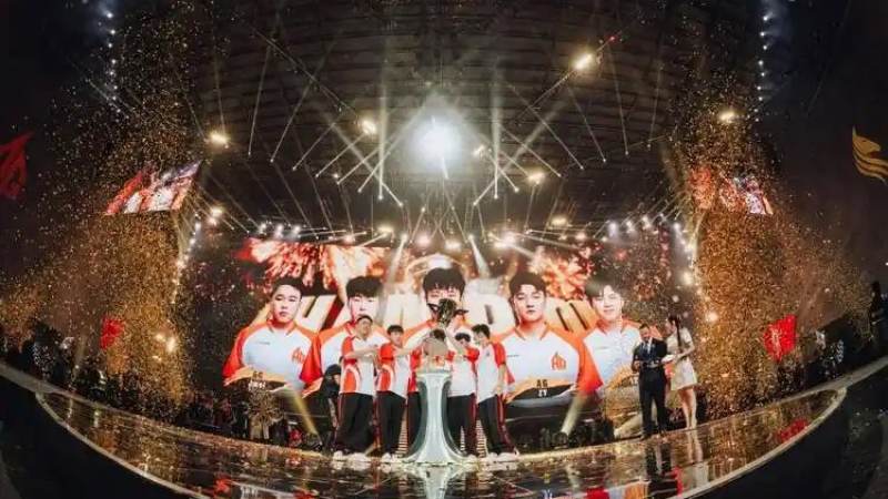 LOL全球总决赛团战阵型与开团思路分析